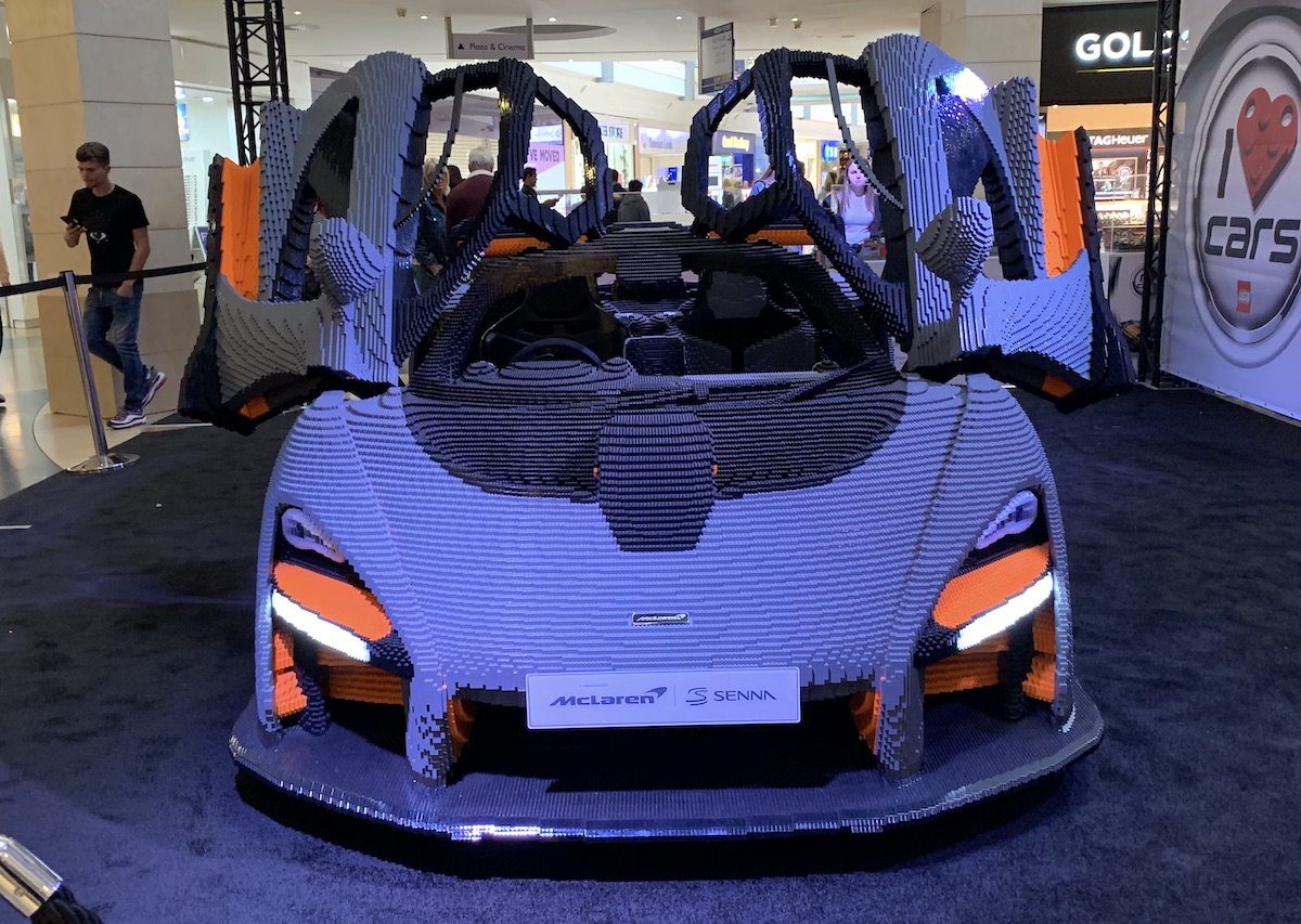 The front of the LEGO McLaren Senna has that deep splitter and the great contours of the street car captured well. The two tone grey and orange colour scheme really works in LEGO (I'd assume this is LEGO's blueish gray brick colour)