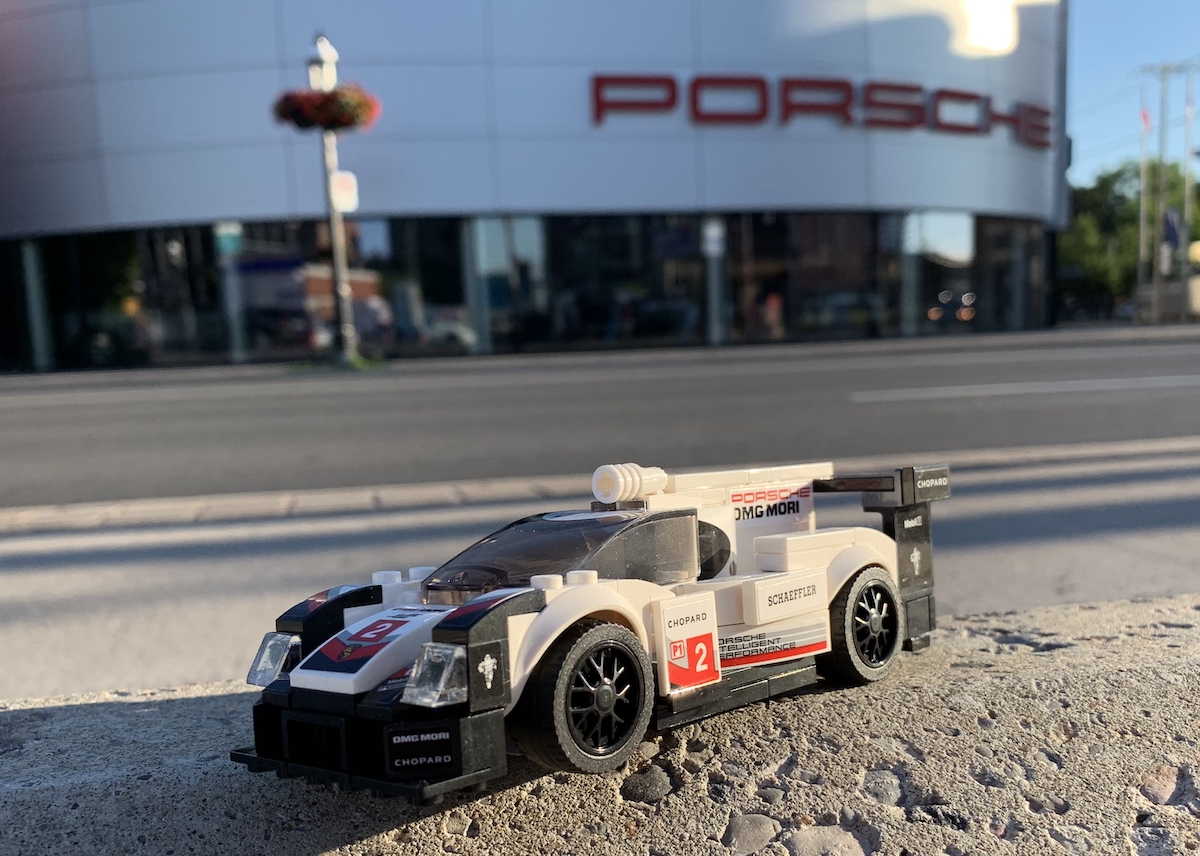 The Le Mans winning #2 2017 Porsche 919 Hybrid in Speed Champions form in red, black and white Porsche Motorsports livery.